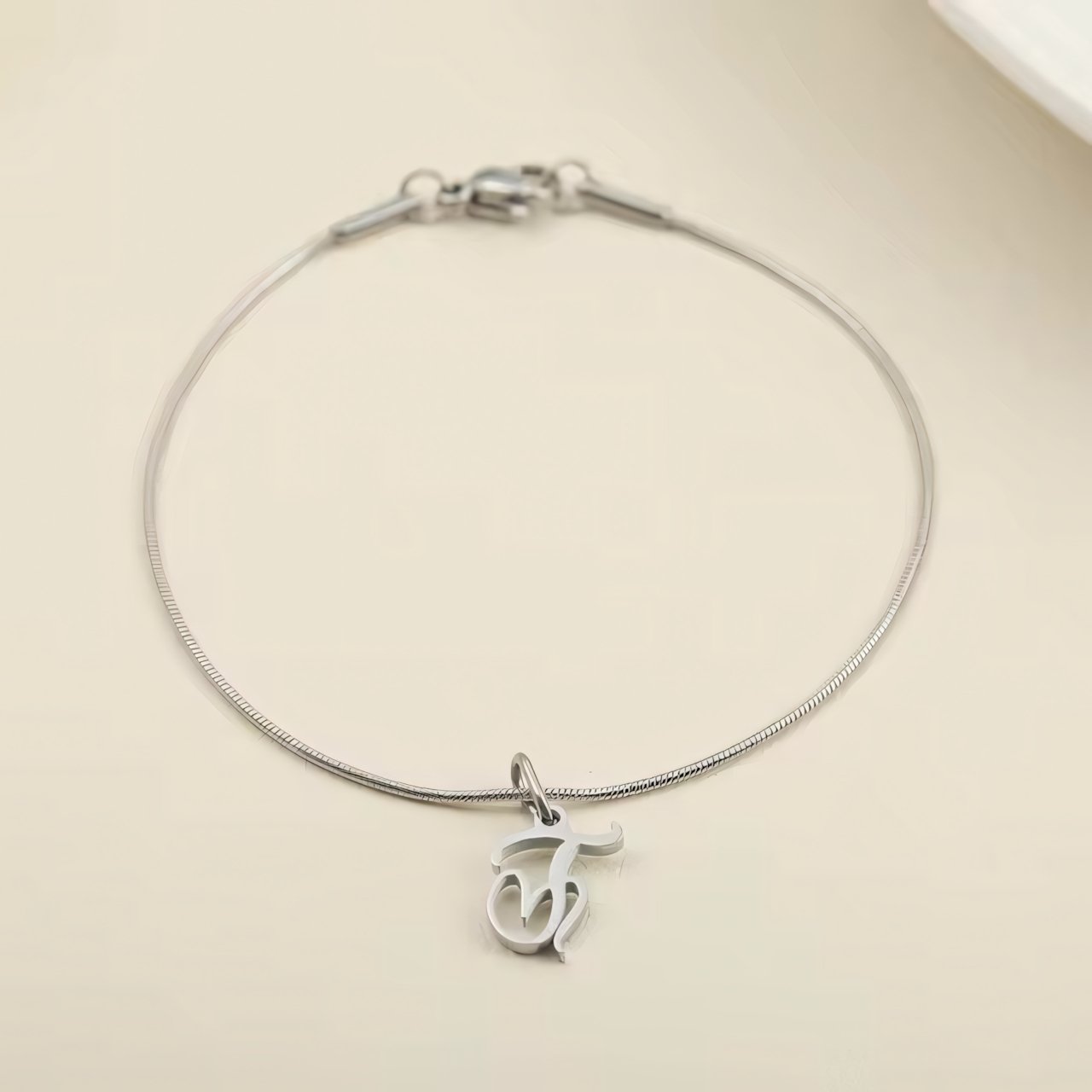 Dainty Cursive Heart Letter Initial Chain Bracelet - Veinci