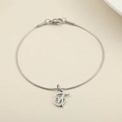 Dainty Cursive Heart Letter Initial Chain Bracelet - Veinci