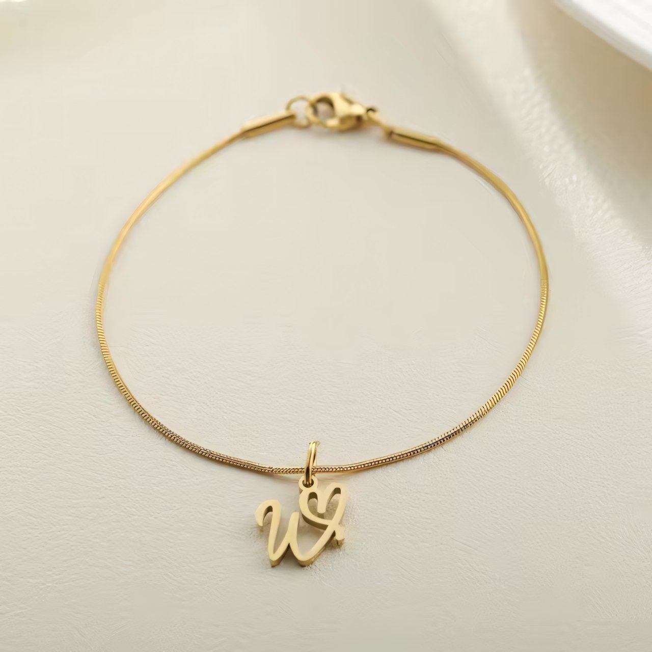 Dainty Cursive Heart Letter Initial Chain Bracelet - Veinci