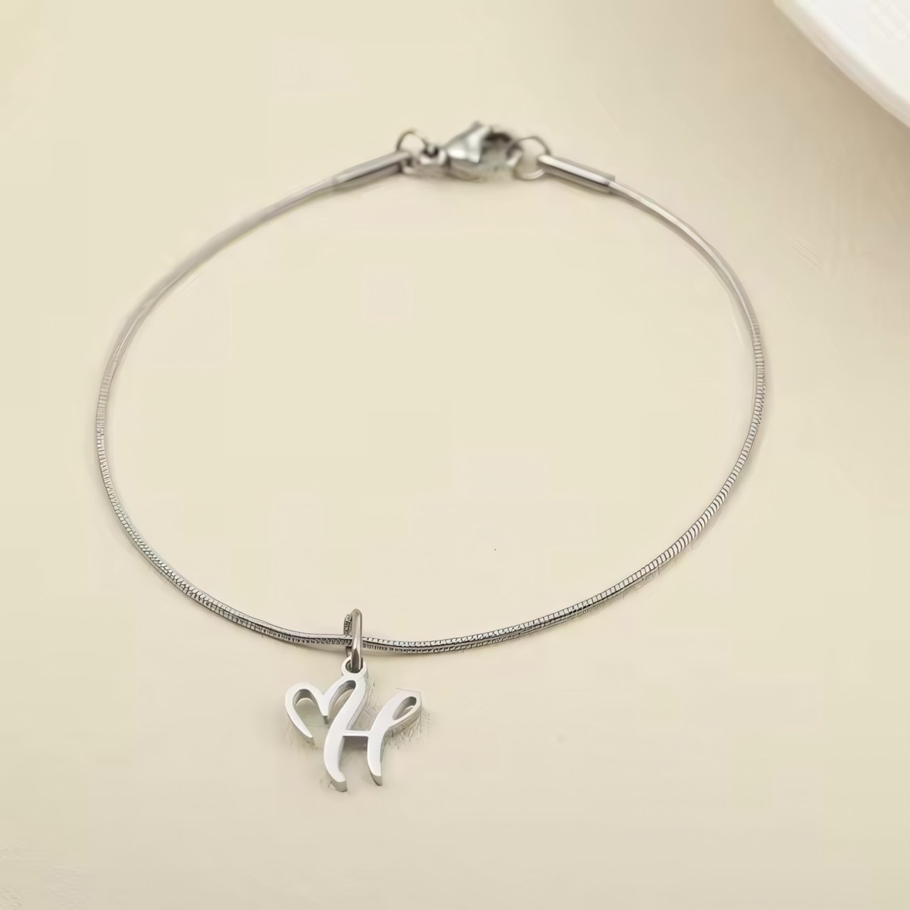 Dainty Cursive Heart Letter Initial Chain Bracelet - Veinci