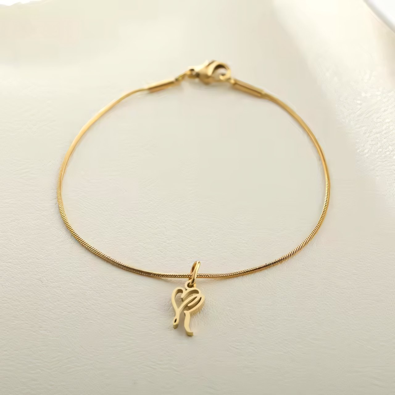 Dainty Cursive Heart Letter Initial Chain Bracelet - Veinci