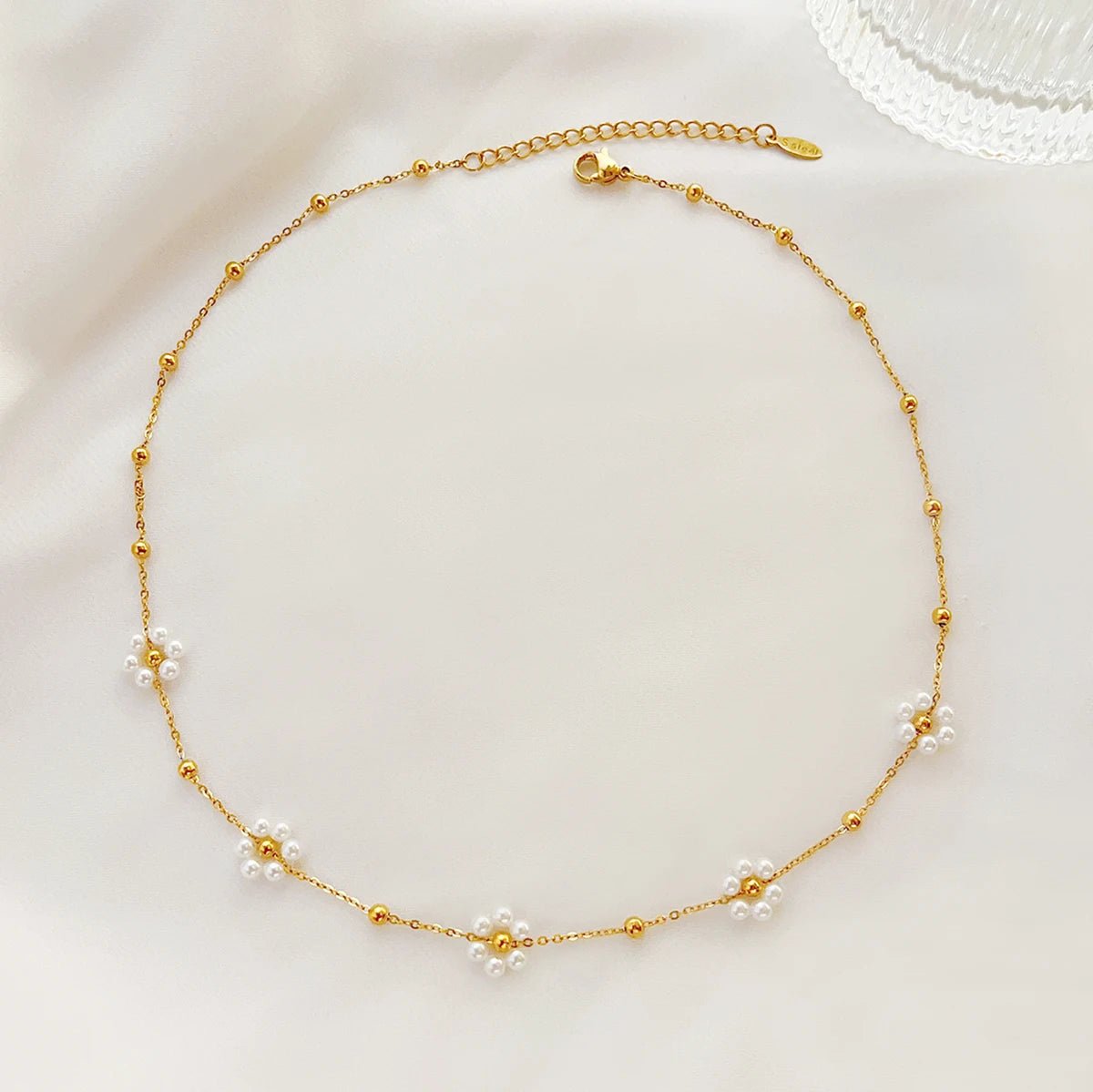 Dainty Daisy Necklace & Bracelets - Veinci