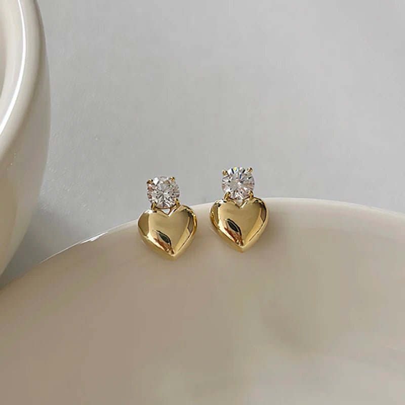 Dainty Diamond Heart Stud Earrings - Veinci