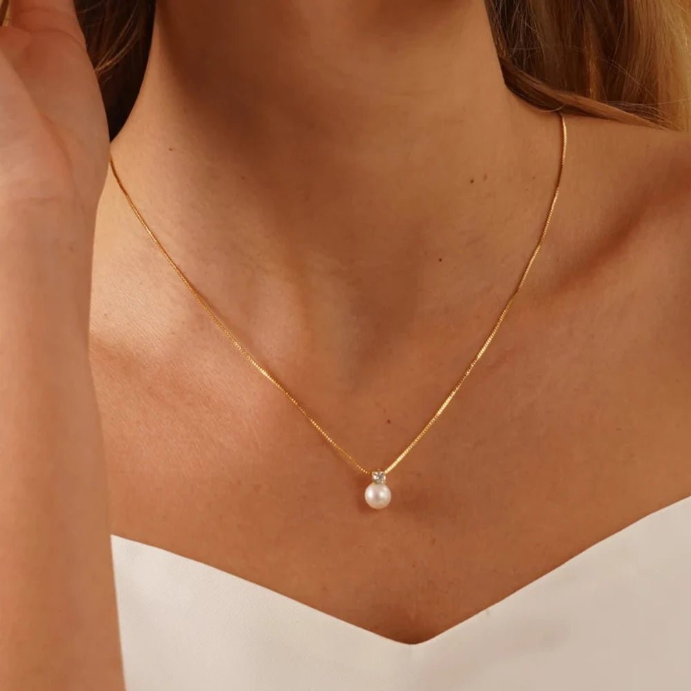 Dainty Diamond Pearl Necklace - Veinci