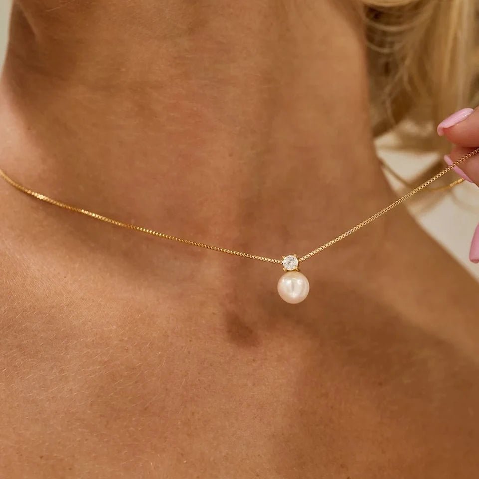 Dainty Diamond Pearl Necklace - Veinci