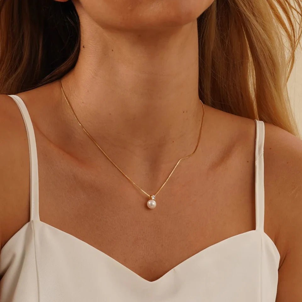 Dainty Diamond Pearl Necklace - Veinci