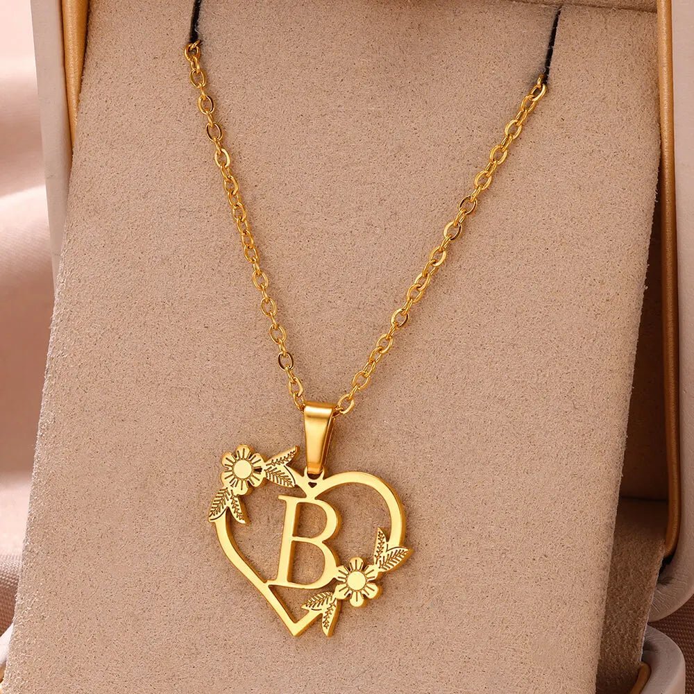 Dainty Floral Heart Letter Initial Necklace - Veinci