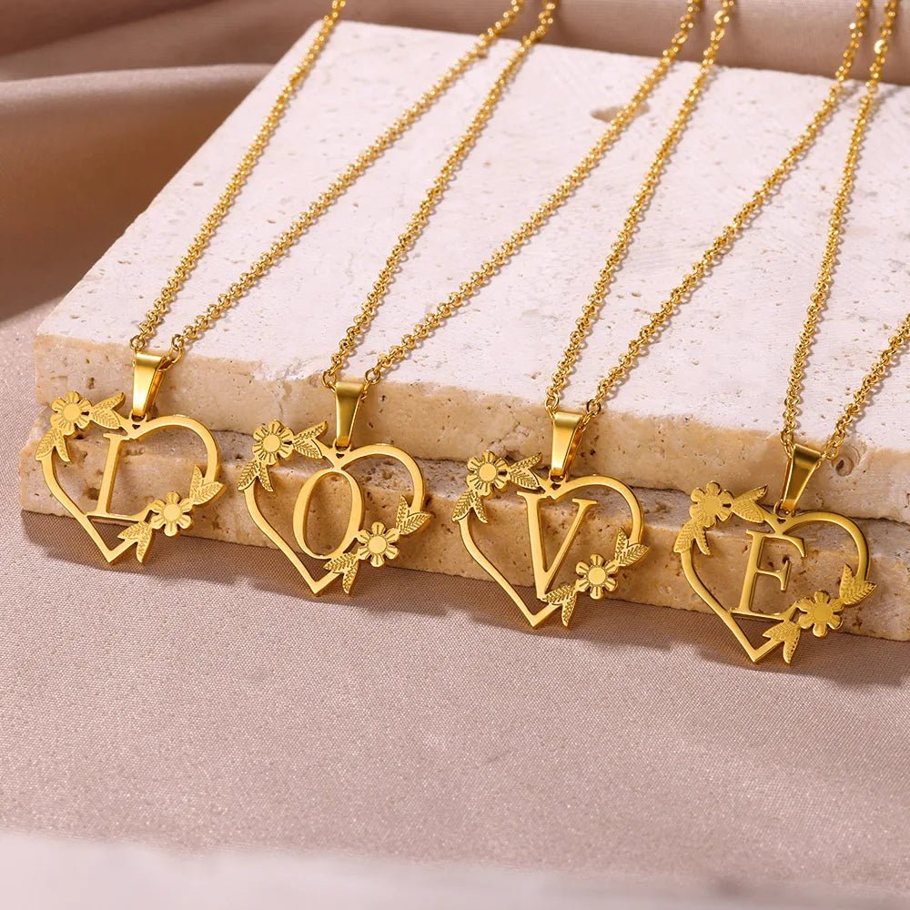 Dainty Floral Heart Letter Initial Necklace - Veinci