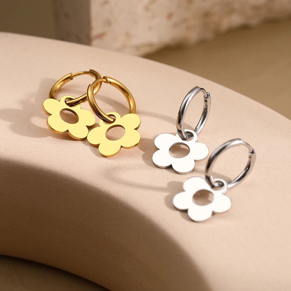 Dainty Floral Hoop Earrings - Veinci