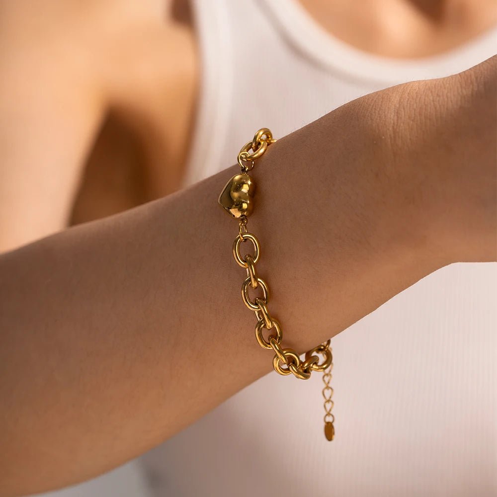 Dainty Gold Chain Link Heart Bracelet - Veinci