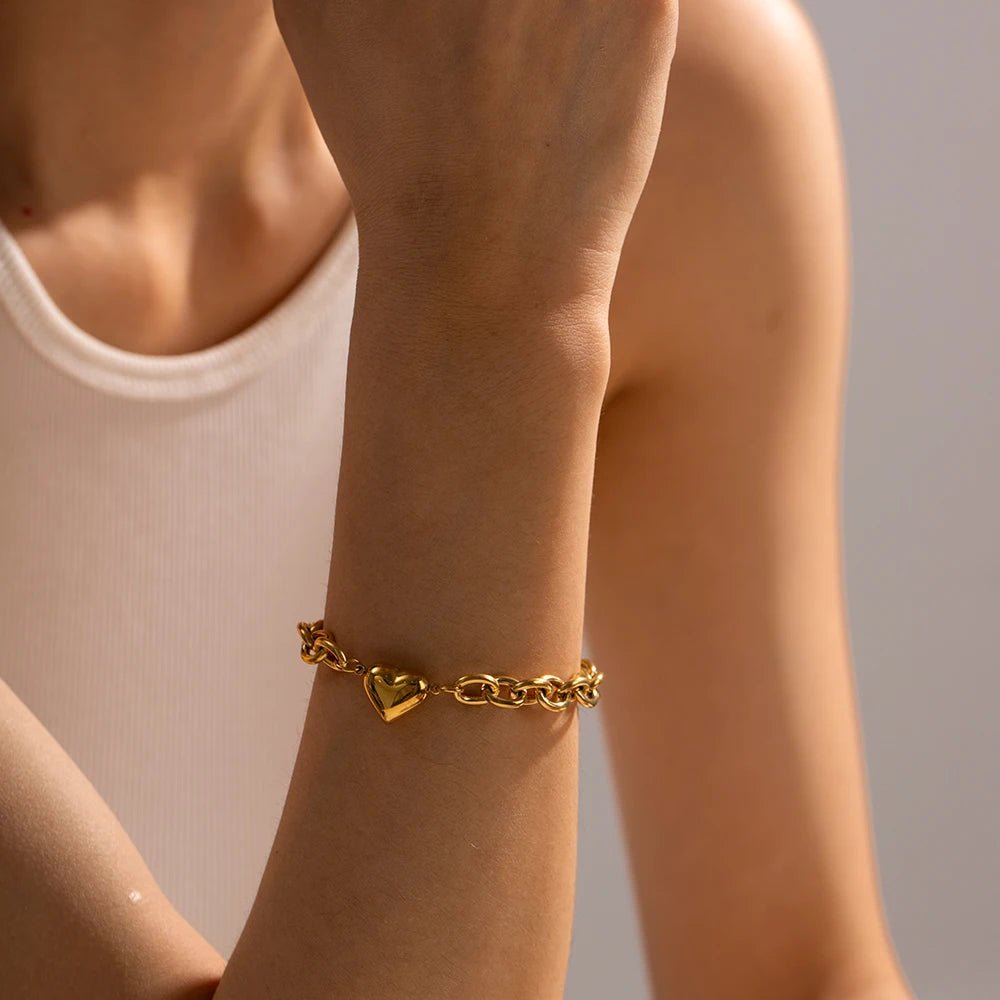 Dainty Gold Chain Link Heart Bracelet - Veinci