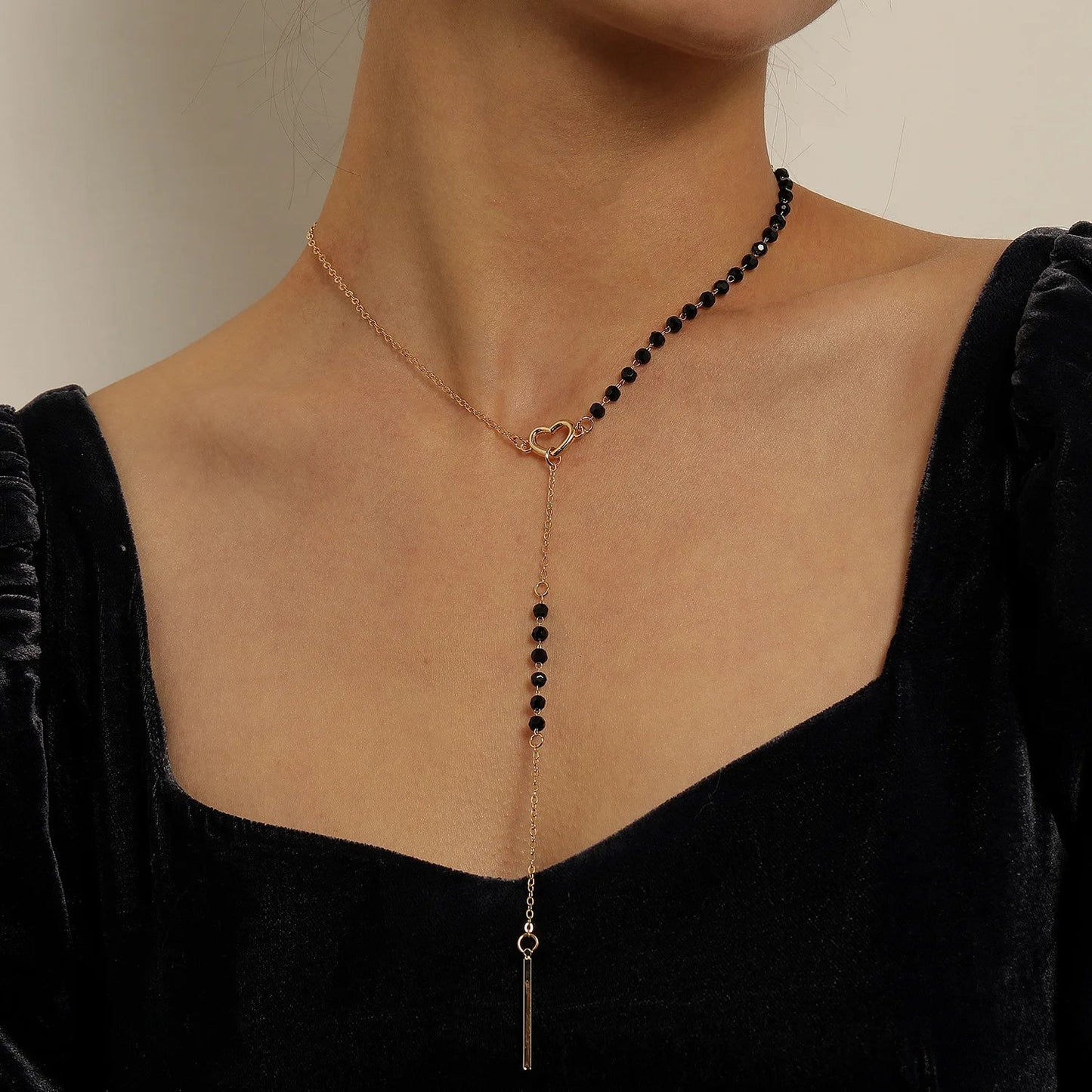 Dainty Heart Black and Gold Lariat Necklace - Veinci