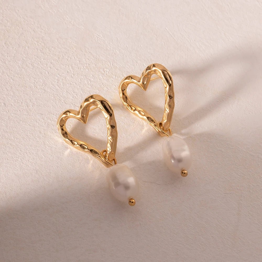 Dainty Heart Pearl Drop Earrings - Veinci