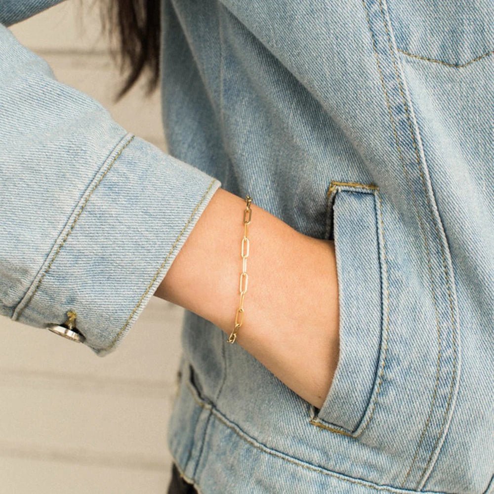 Dainty Paperclip Letter Initial Bracelet - Veinci