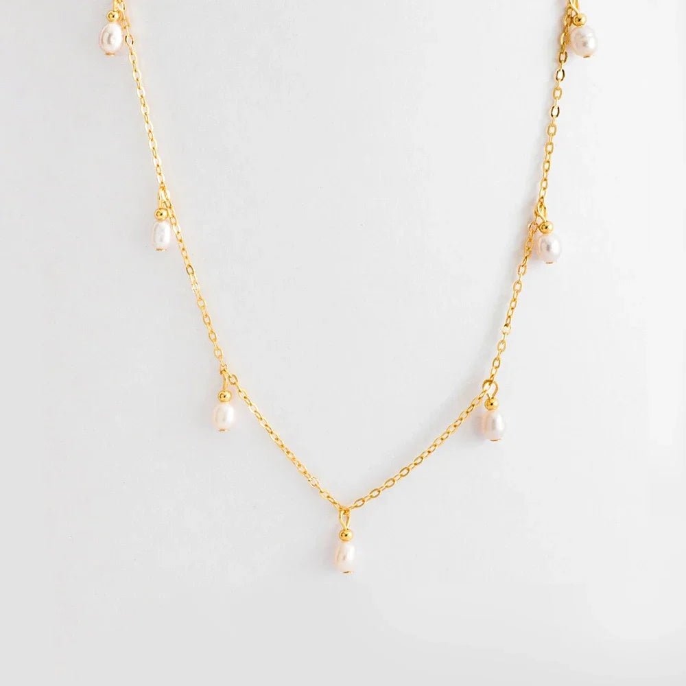 Dainty Pearl Droplets Necklace - Veinci