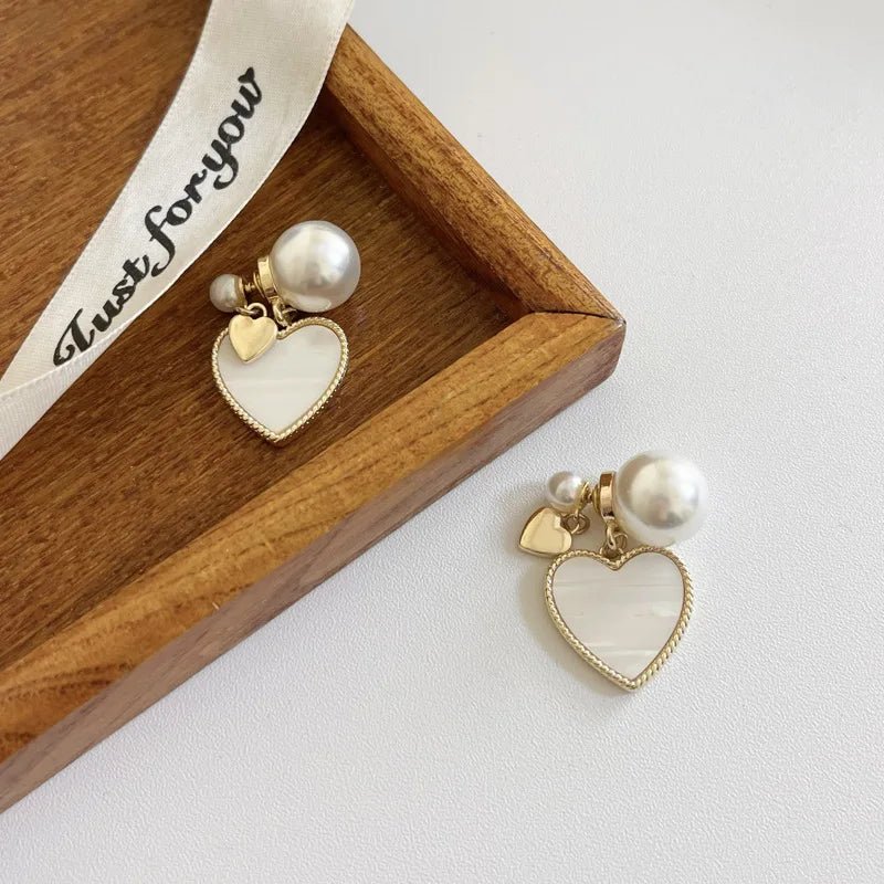 Dainty Pearl Stud Heart Shell Earrings - Veinci