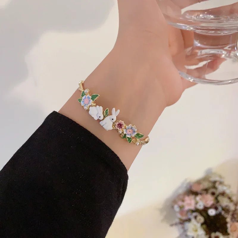 Dainty Rabbits Floral Bracelet - Veinci