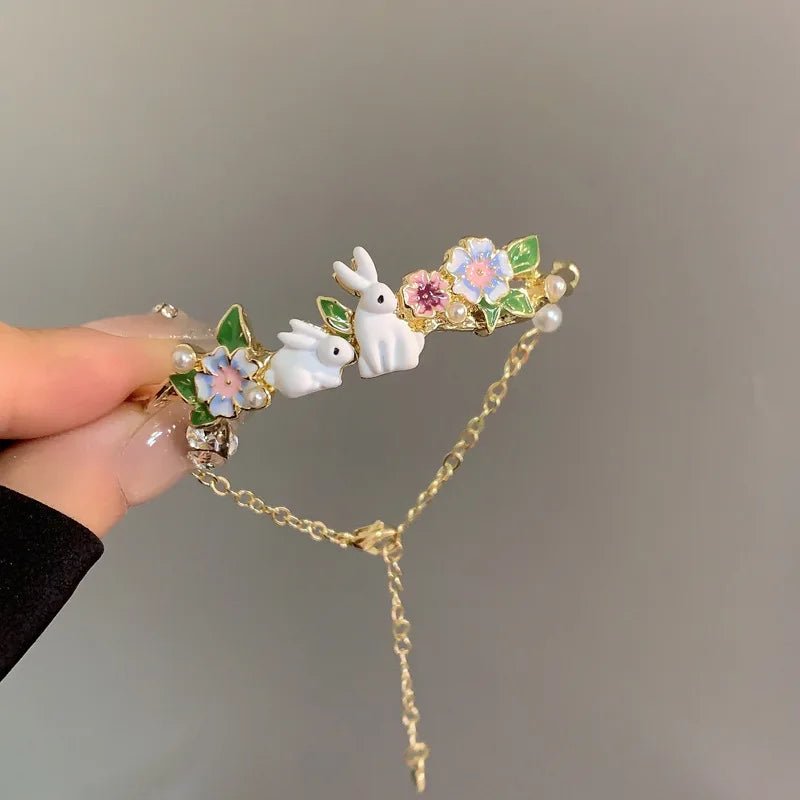 Dainty Rabbits Floral Bracelet - Veinci