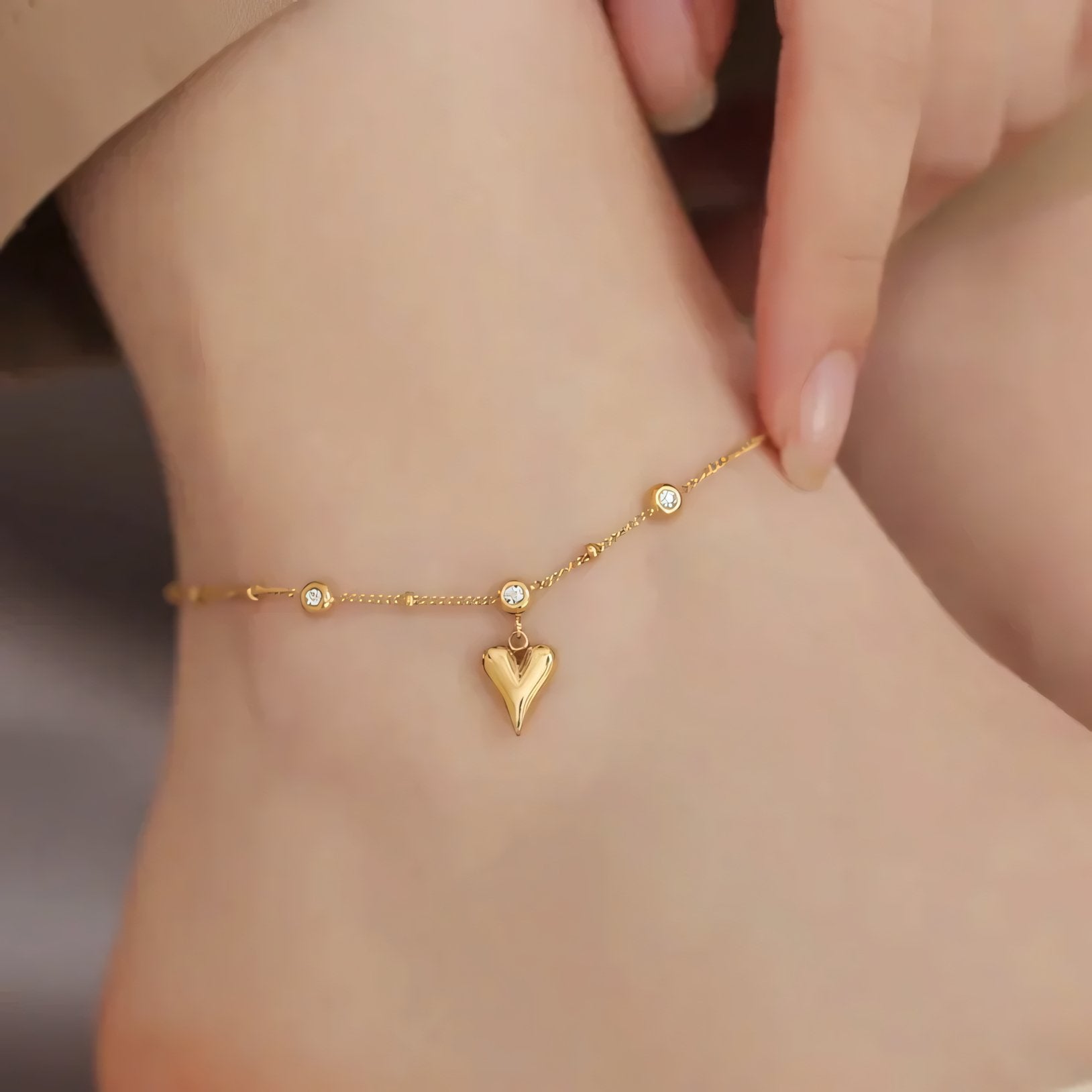 Dainty Romantic Heart Diamond Anklet - Veinci