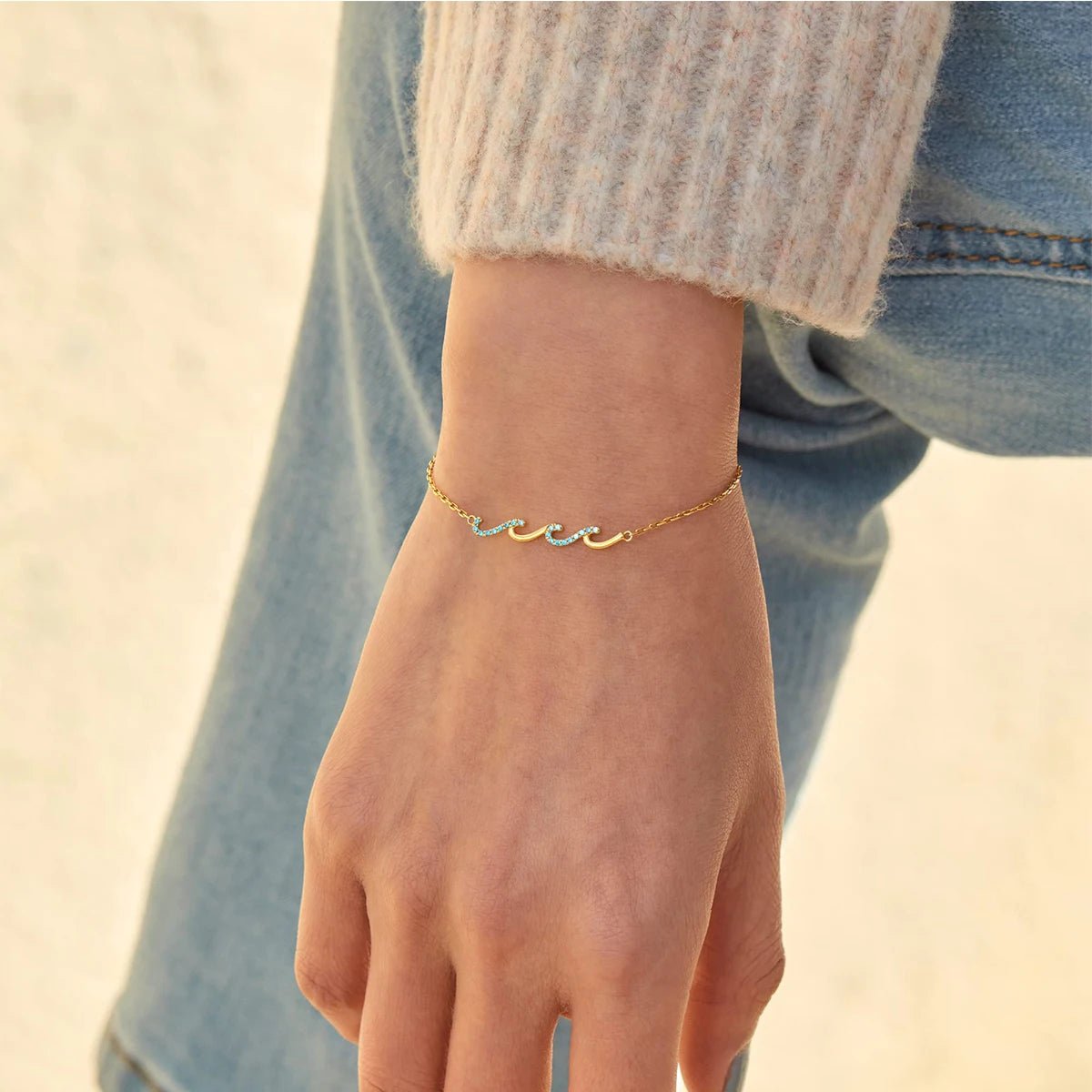 Dainty Wave Bracelet - Veinci