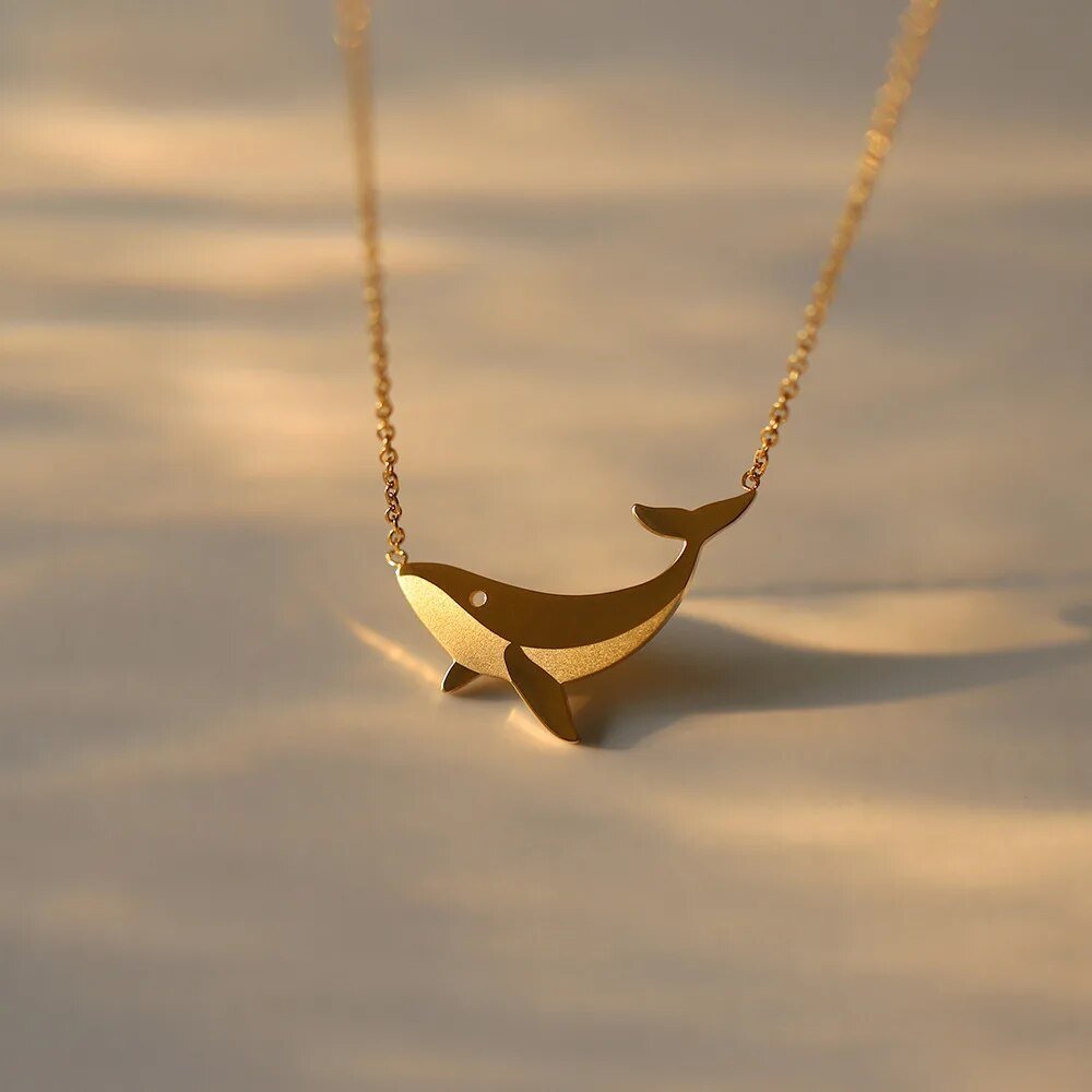 Dainty Whale Necklace - Veinci