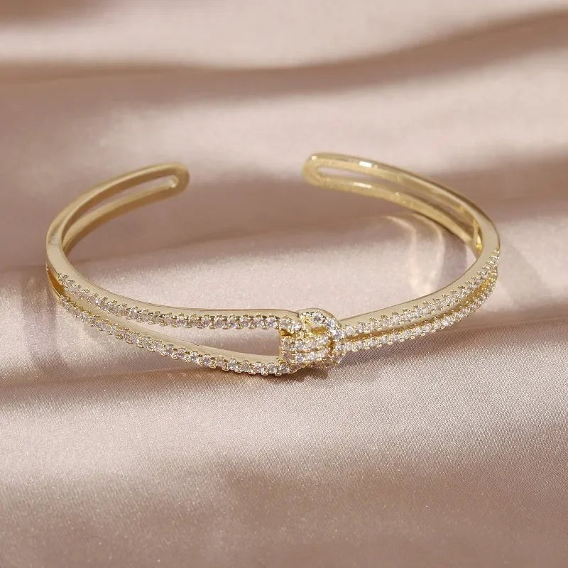 Diamond Knot Cuff Bracelet - Veinci