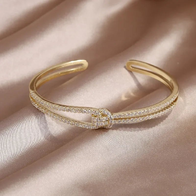 Diamond Knot Cuff Bracelet - Veinci