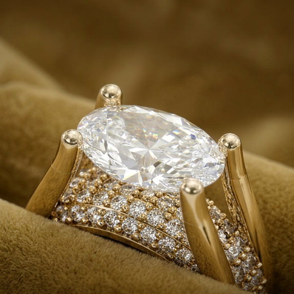 Vintage Oval Solitaire Ring