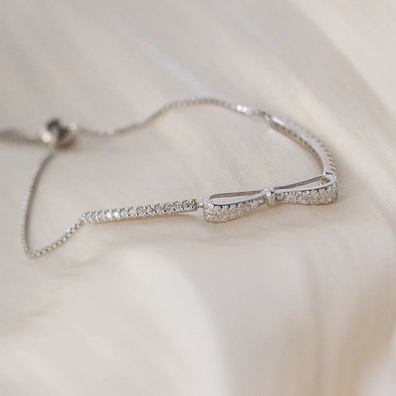 Elegant Diamond Bow Bracelet - Veinci