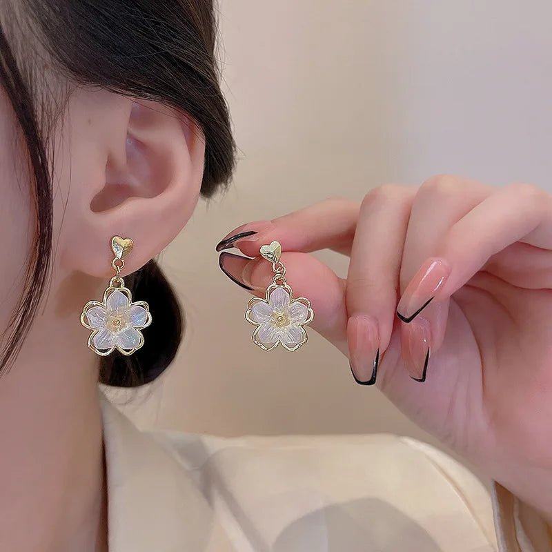 Elegant Gold Accented Floral Earrings - Veinci