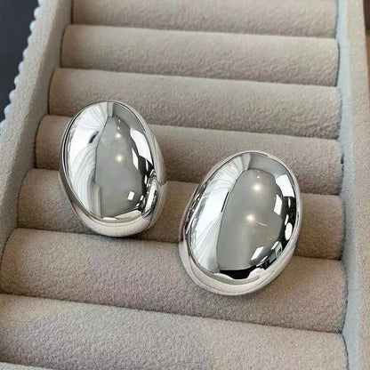 Elegant Oval Stud Earrings - Veinci