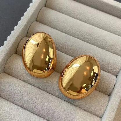 Elegant Oval Stud Earrings - Veinci