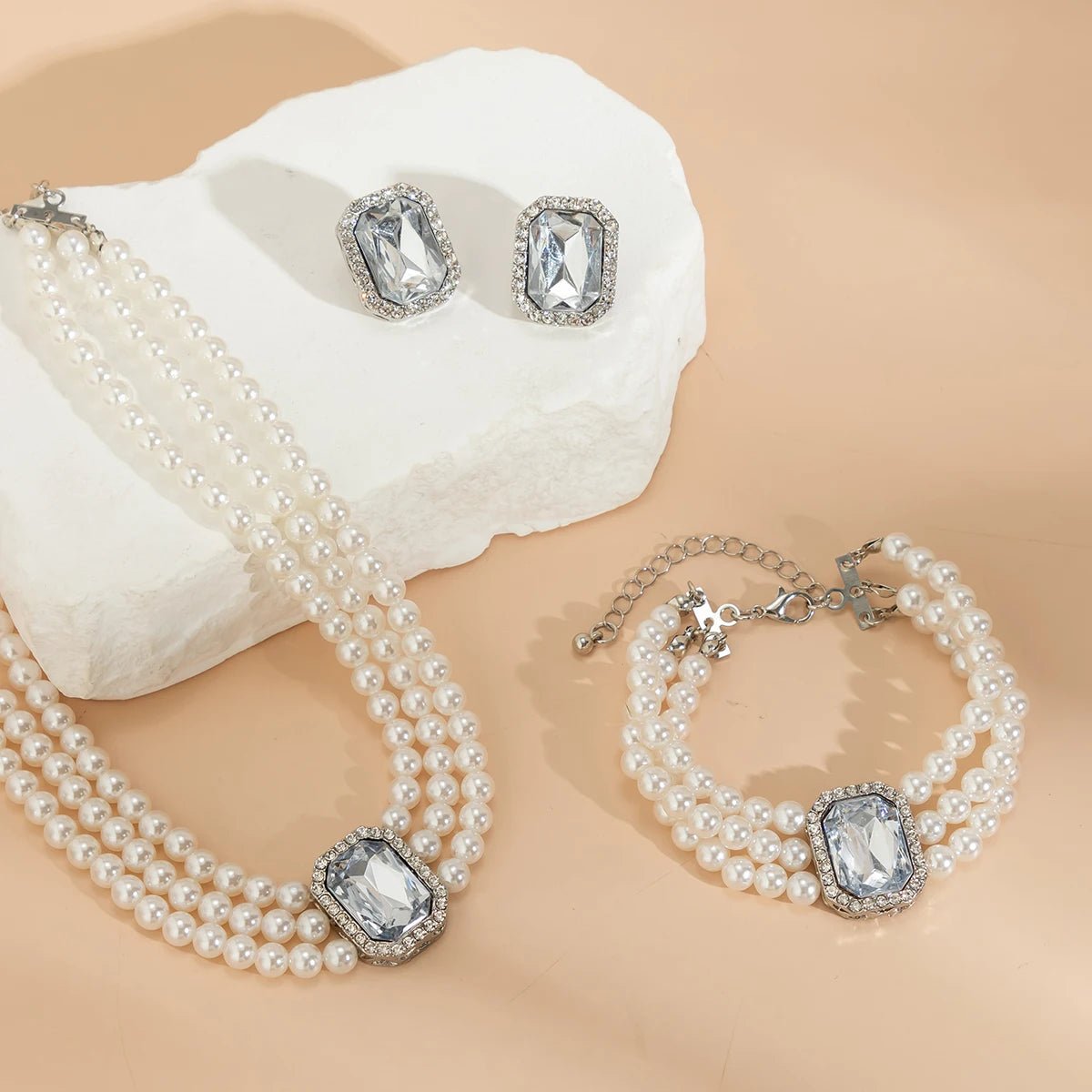 Elegant Pearl Diamond Necklace, Bracelet, and Earring Set - Veinci