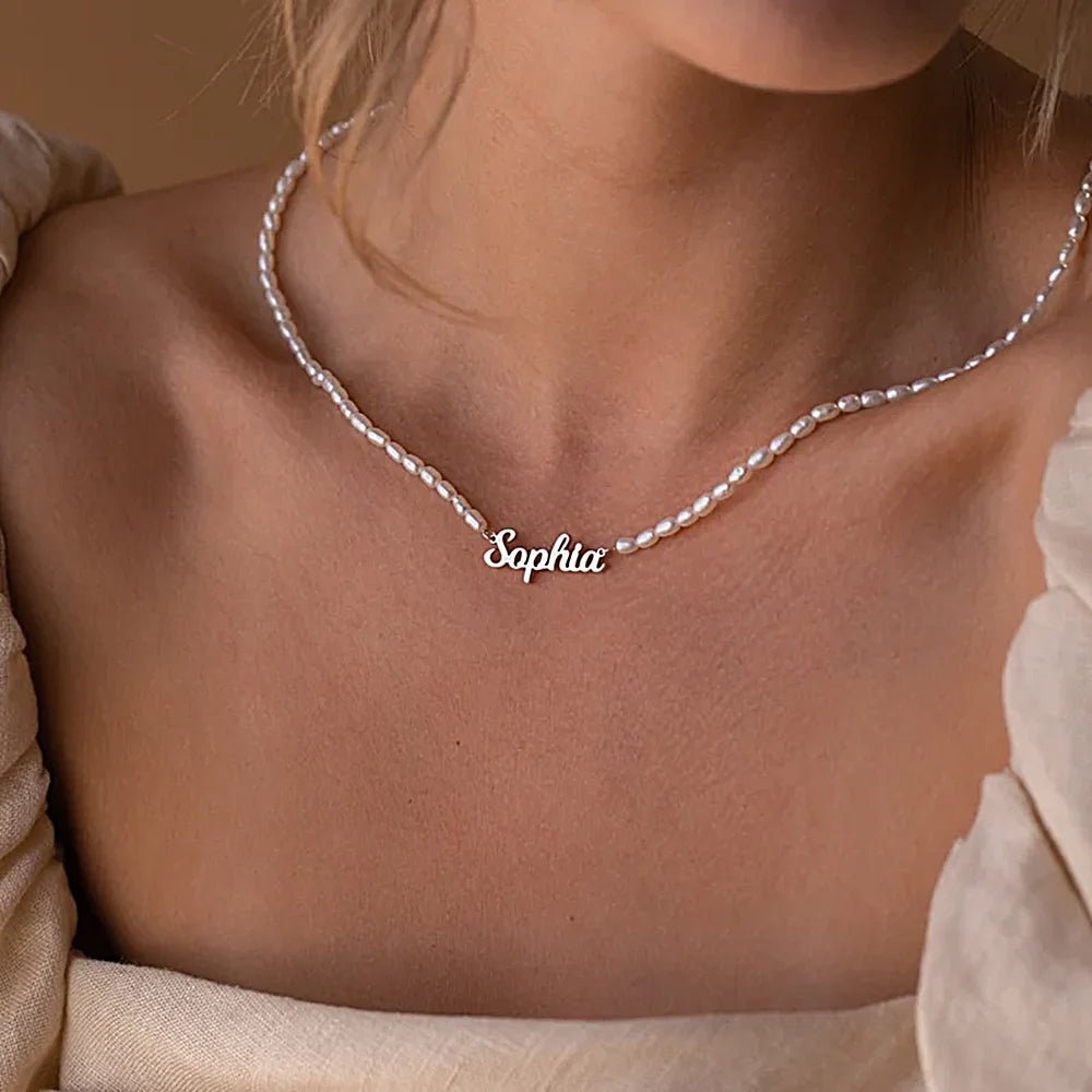 Feminine Personalized Name Pearl Necklace - Veinci