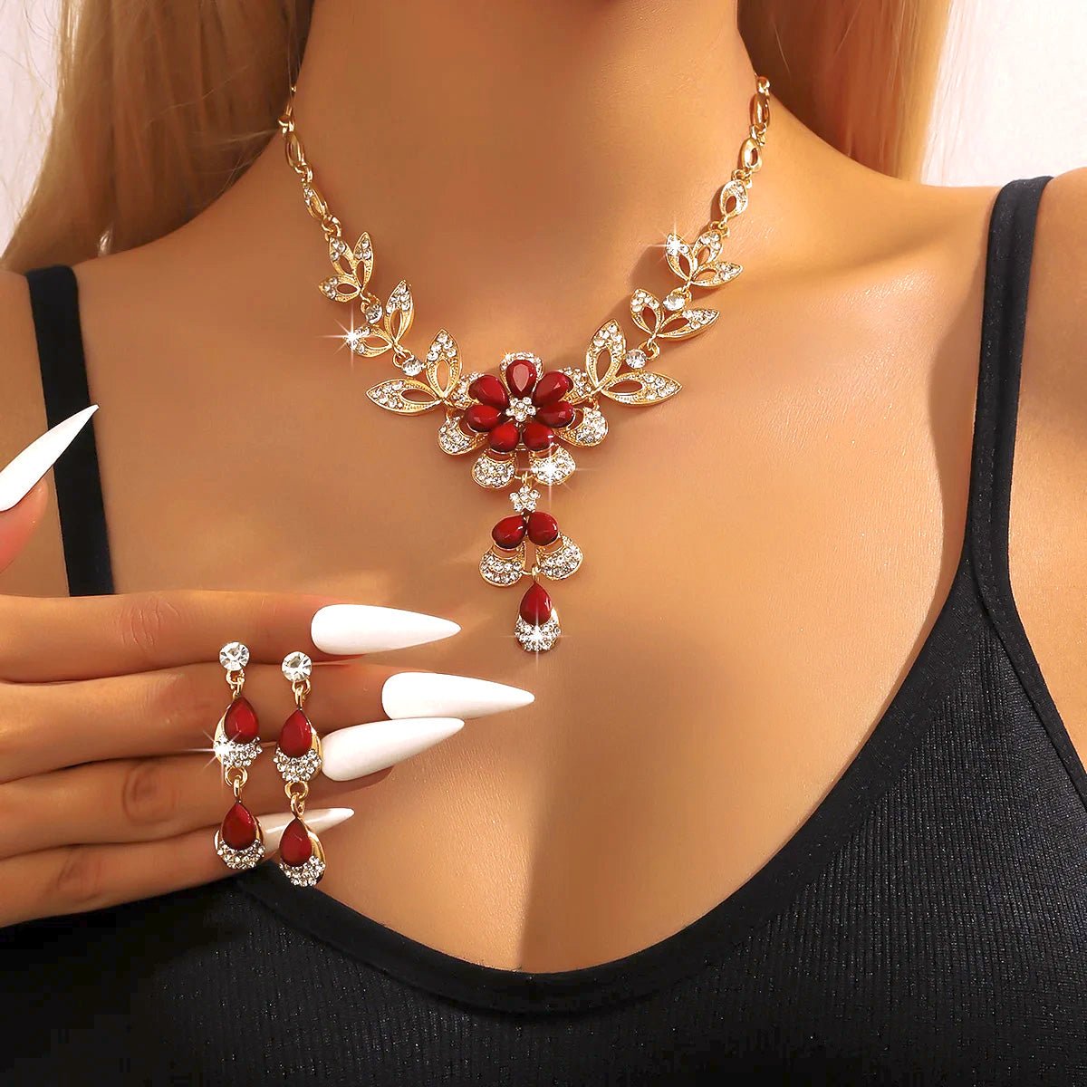 Floral Diamond Necklace and Earring Set - Veinci