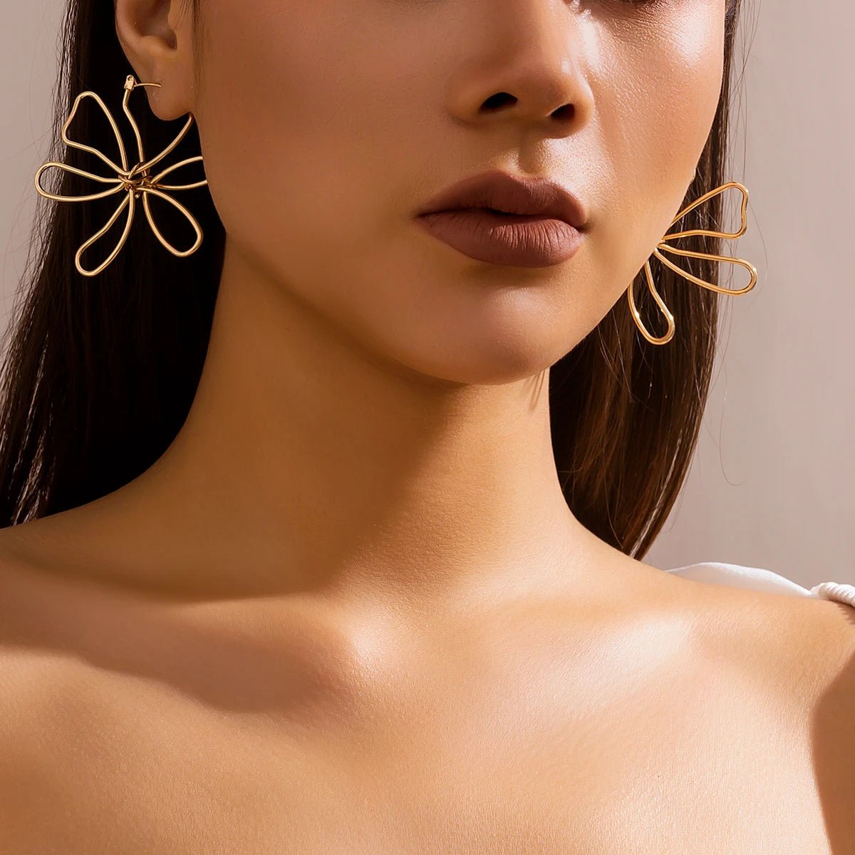 Floral Knot Outline Earrings - Veinci