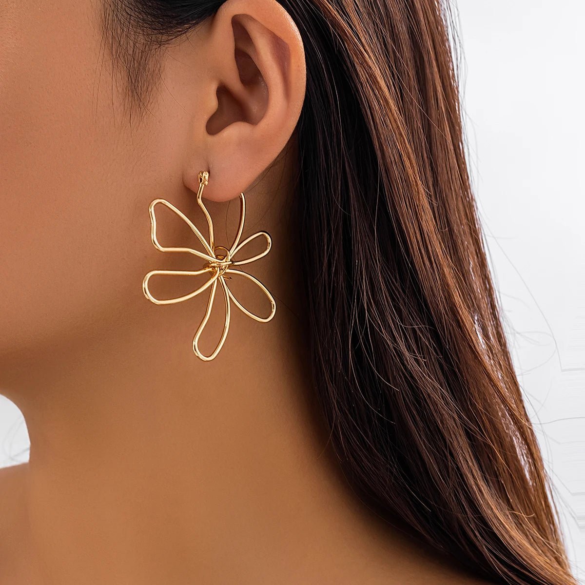 Floral Knot Outline Earrings - Veinci