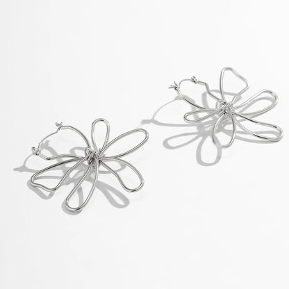 Floral Knot Outline Earrings - Veinci