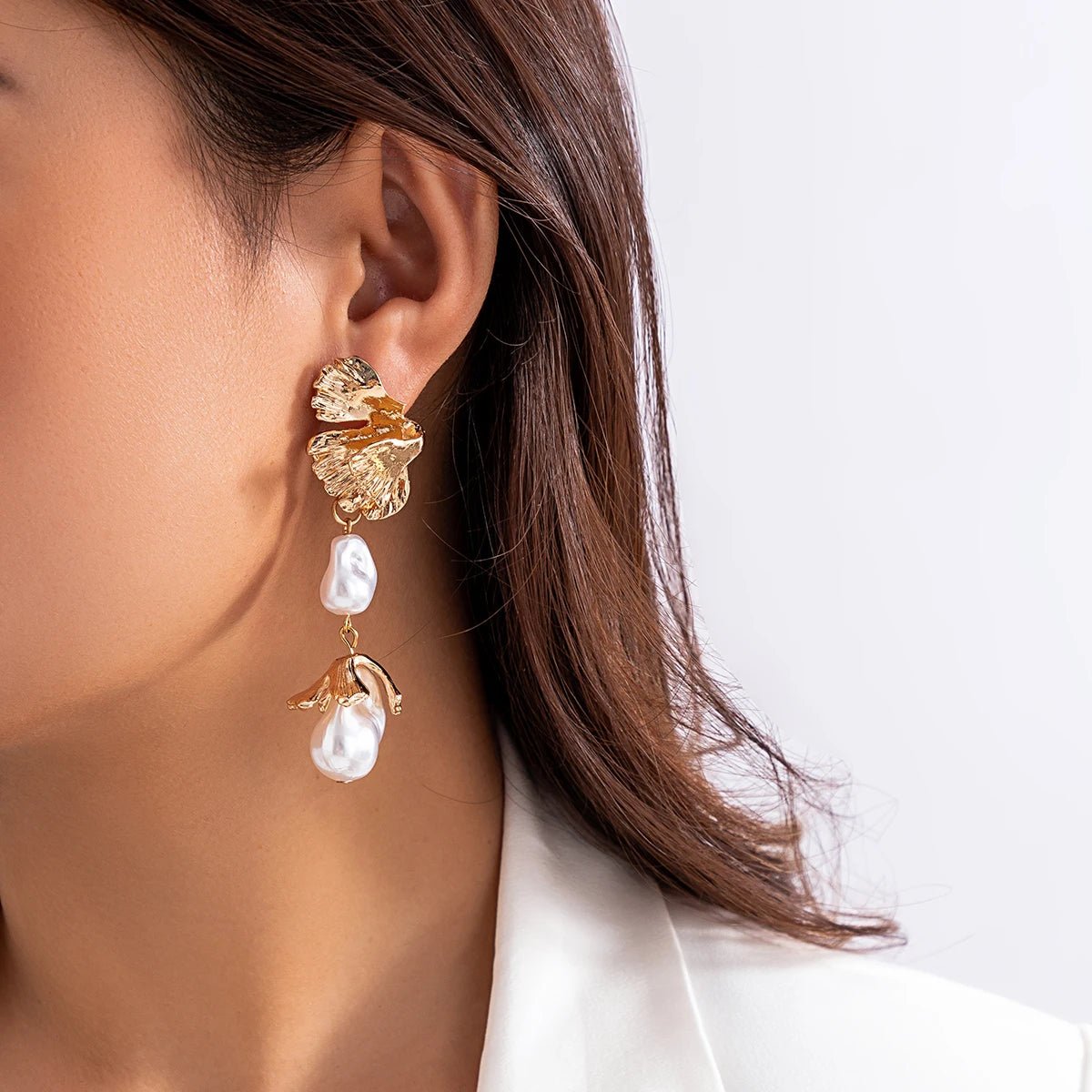 Floral Pearl Blooming Earrings - Veinci