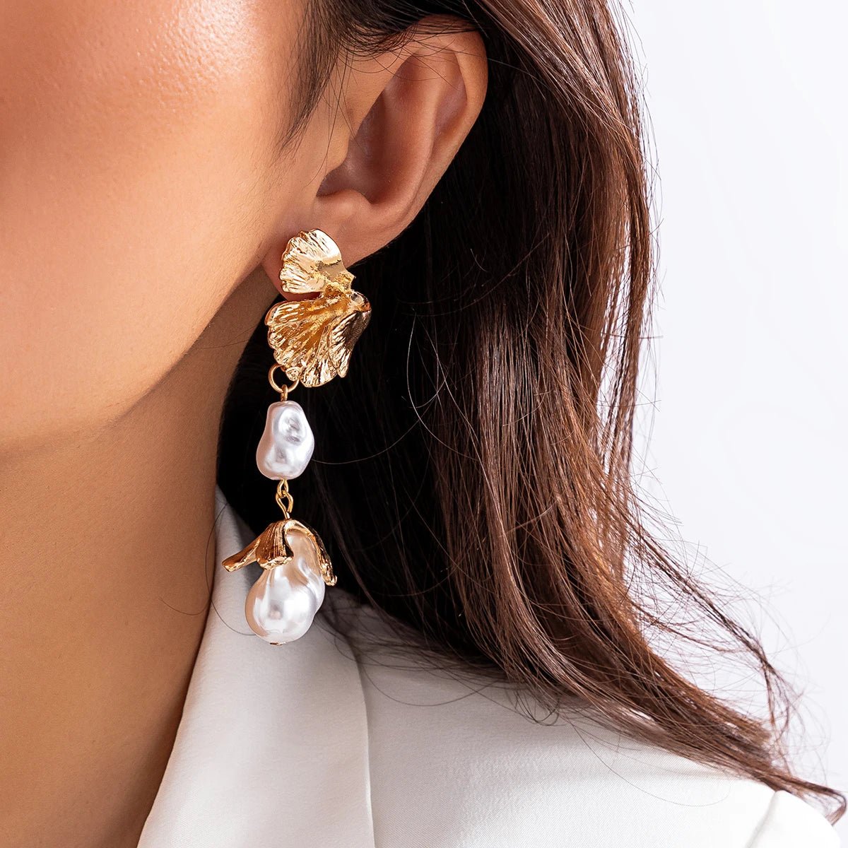 Floral Pearl Blooming Earrings - Veinci