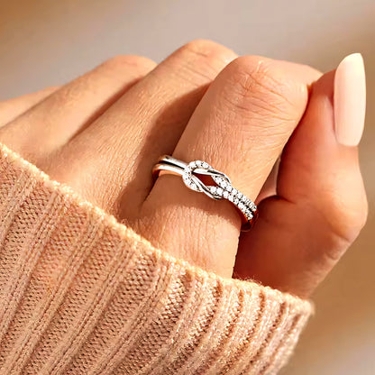 Forever United Knot Ring - Veinci