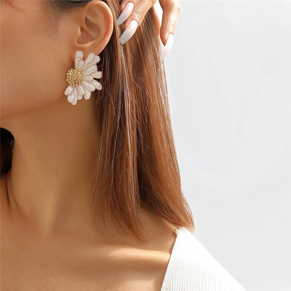 Half Flower Enamel Earrings - Veinci