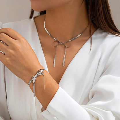 Herringbone Chain Bow Necklace and Bracelet Set - Veinci