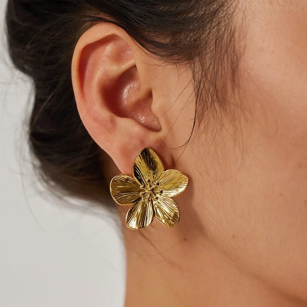 Hibiscus Floral Stud Earrings - Veinci