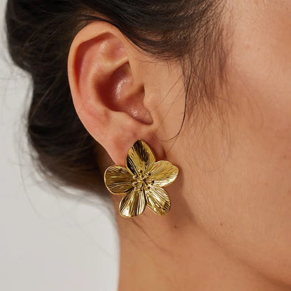 Hibiscus Floral Stud Earrings - Veinci