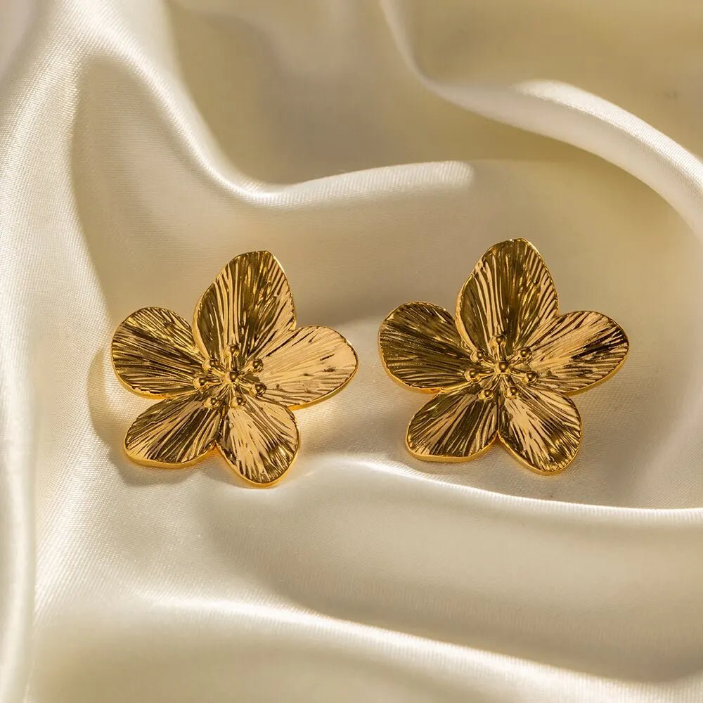 Hibiscus Floral Stud Earrings - Veinci