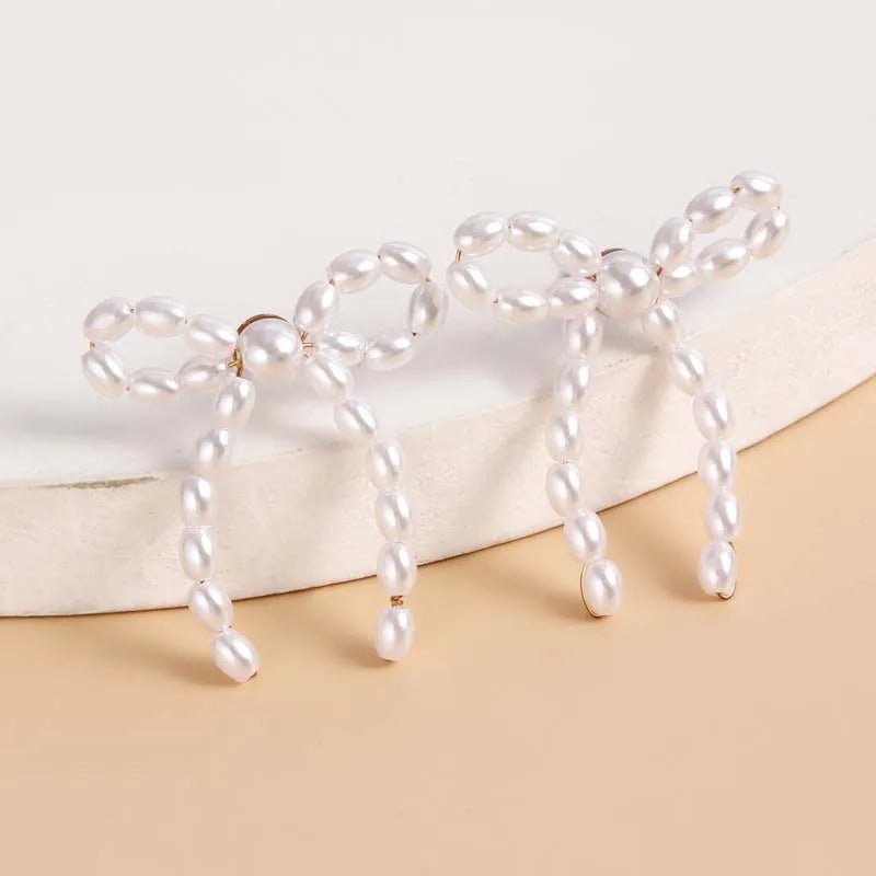 Iconic Dainty Pearl Bow Earrings - Veinci