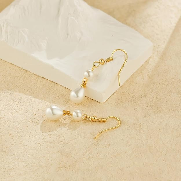 Dainty Pearl Droplets Earrings