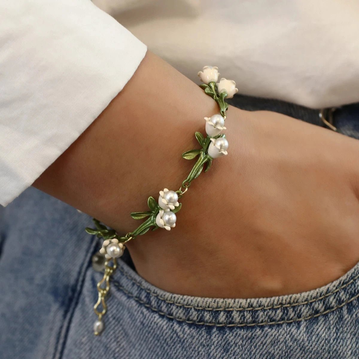 Lily of the Valley Pearl Choker Necklace, Bracelet, and Earrings Set - Veinci