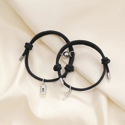 Lock and Key Magnetic Rope Bracelet Set - Veinci